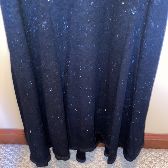 Dress - Picture 4 of 6